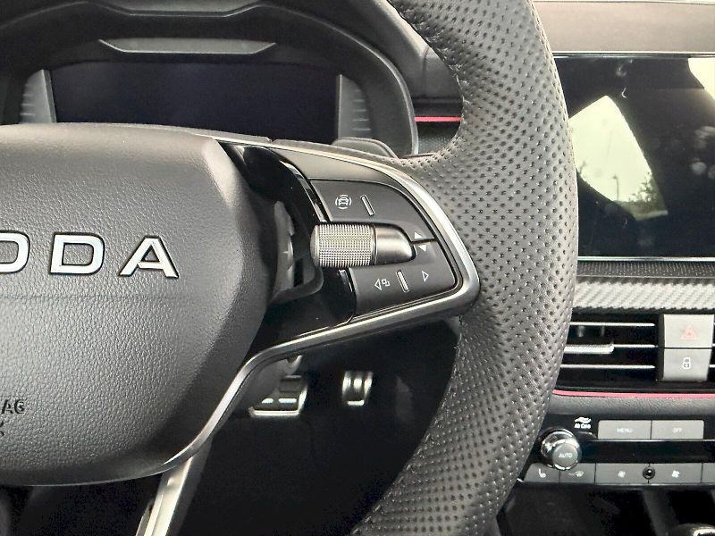 Škoda Scala (2025) Monte Carlo 1.0 TSI / 85 kW DS - fotka 11 z 27