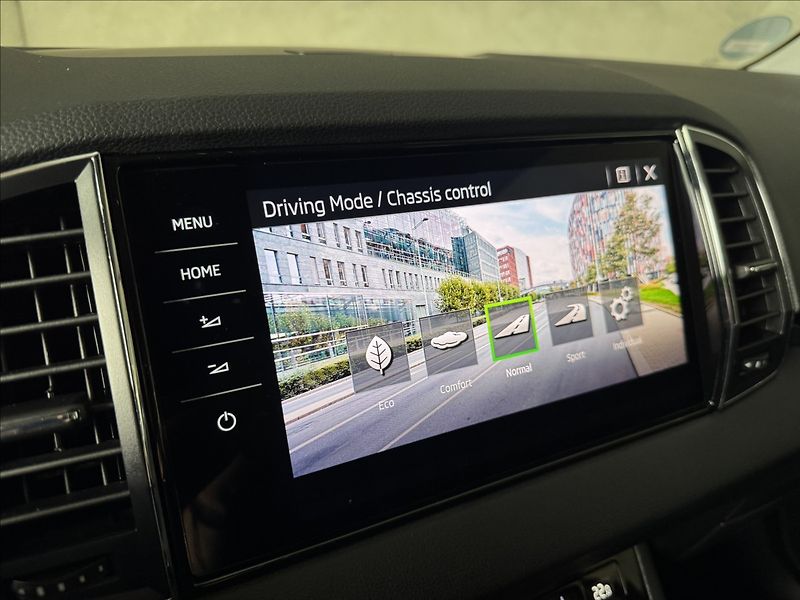 Škoda Karoq 1,5 TSi  Style Virtual Kessy M - fotka 34 z 47