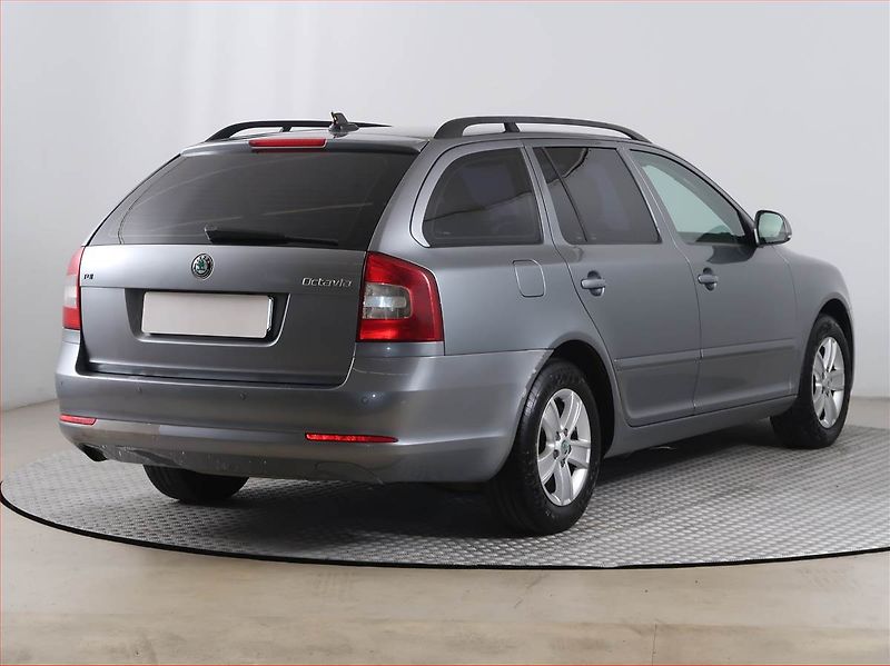Škoda Octavia (2012) Greenline 1.6 TDI, Serv.kniha - fotka 5 z 15