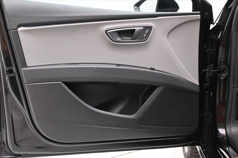 Seat Leon 2,0 TDI 110 kW 4x4 X-Perience - fotka 24 z 30