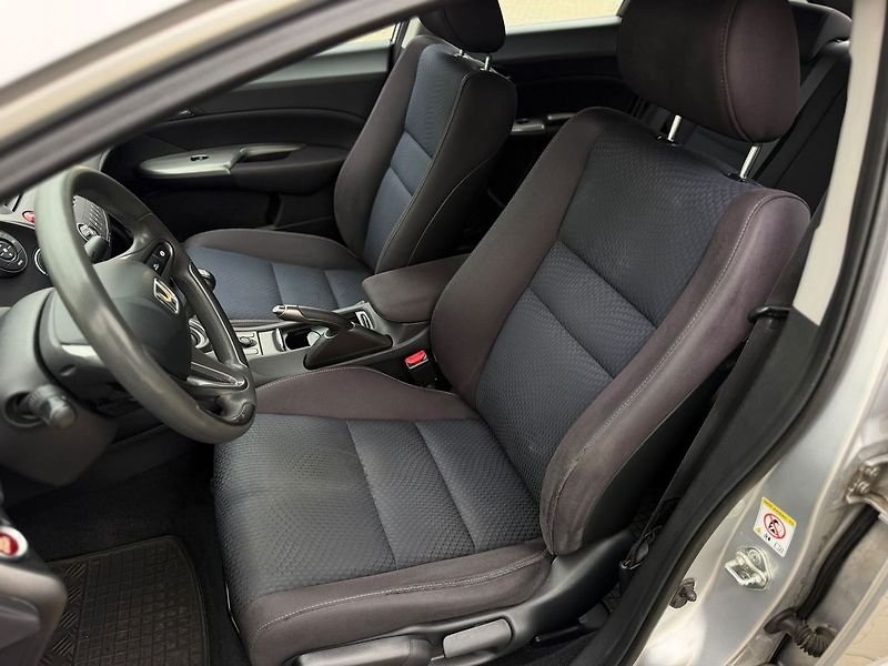 Honda Civic 1.4i Comfort 100 MAN6 - fotka 8 z 26