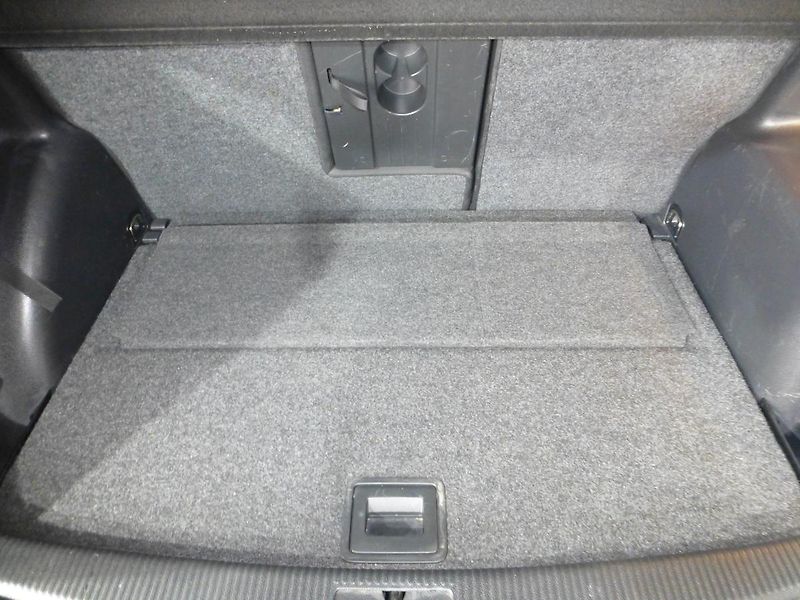 Volkswagen Golf Plus (2011) 1,2TSI*PARK.S**ALU***VYHŘ.SED. - fotka 23 z 24