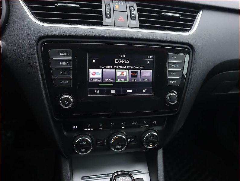 Škoda Octavia (2014) 1.6 TDI, Automat, Navi - fotka 12 z 20
