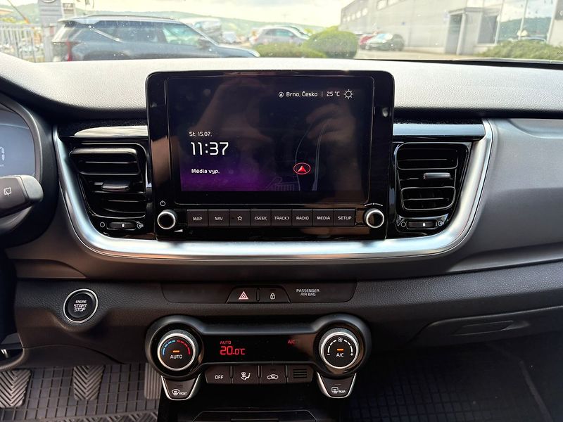 Kia Stonic 1,2 DPI EXCLUSIVE  + PREMIUM - fotka 12 z 13