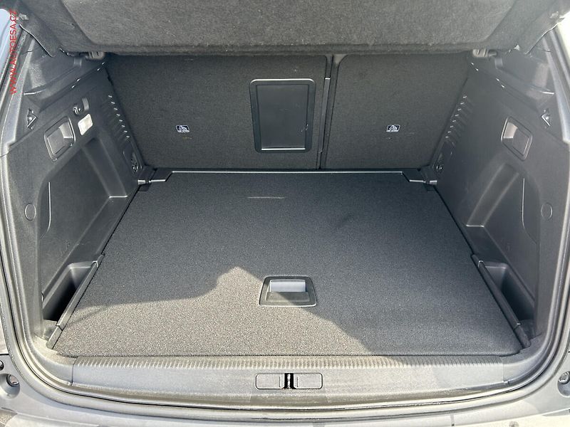 Peugeot 3008 (2018) 1.2 PT, GT Line - fotka 7 z 19