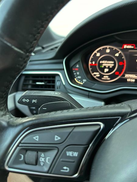 Audi A4 (2016) B9 2.0 TDI 140 KW QUATTRO 2016 - fotka 20 z 30