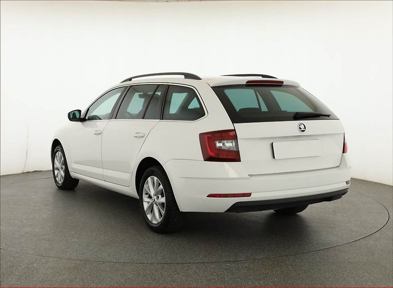 Škoda Octavia (2017) Ambition Plus 1.6 TDI - fotka 4 z 22