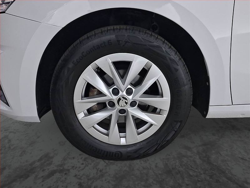 Škoda Fabia (2022) Style 1.0 TSI, Serv.kniha - fotka 14 z 21