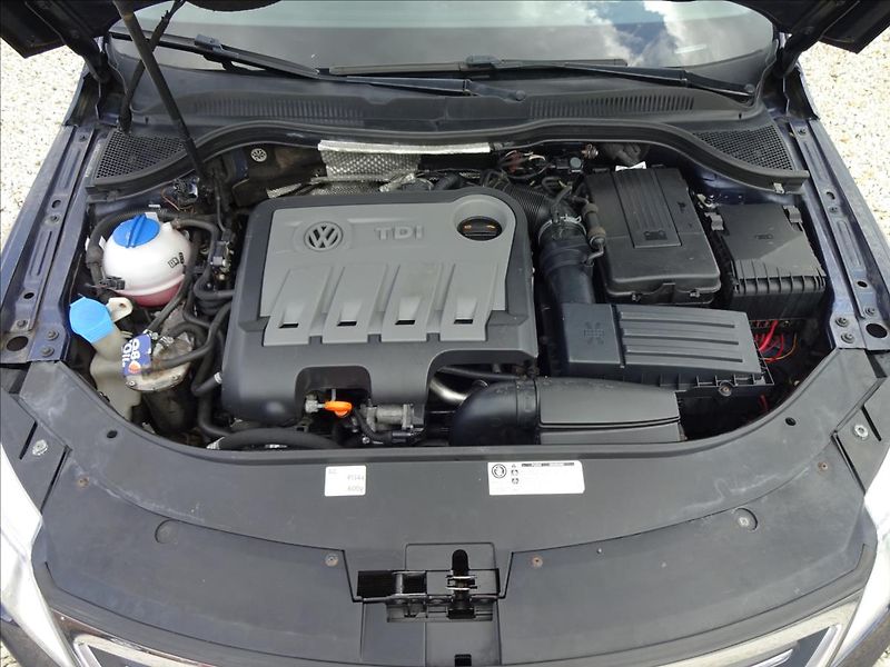 Volkswagen Passat CC 2.0TDi 125kW - fotka 53 z 70