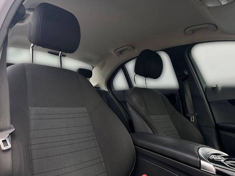 Mercedes-Benz Třídy C Třída C 200 d Aut. - fotka 16 z 18