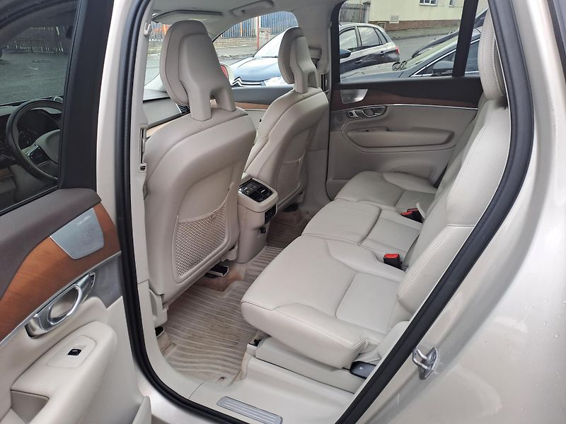 Volvo XC90 (2016) 2,0 D5 AWD DRIVE-E INSCRIPTION - fotka 16 z 35
