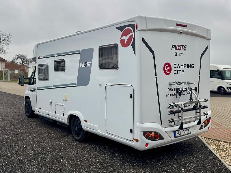 Pilote P746FGJ Évidence - fotka 4 z 32