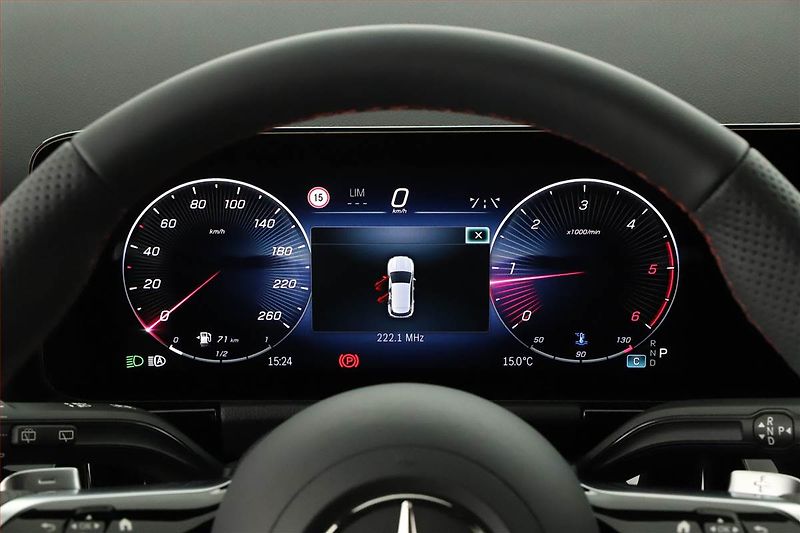 Mercedes-Benz GLA (2025) 200 d 4MATIC - fotka 9 z 19