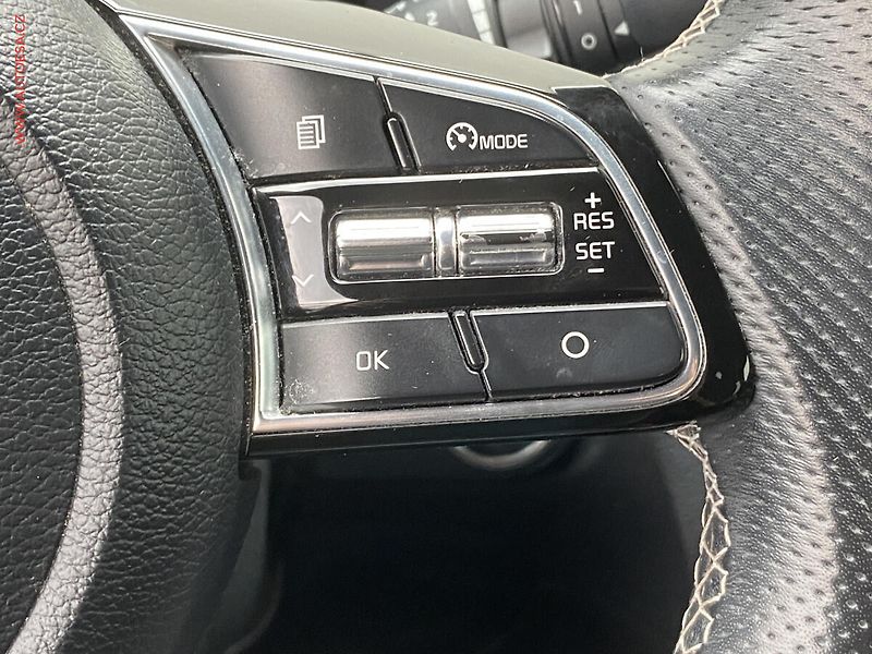 Kia ProCeed (2021) 1.5 T-GDi, GT Line, navi, TZ - fotka 14 z 18