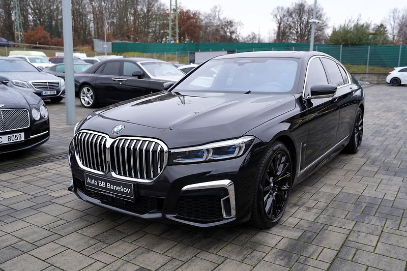 BMW Řada 7 740d xDrive/9AT/Lasery/Mpaket - fotka 2 z 50