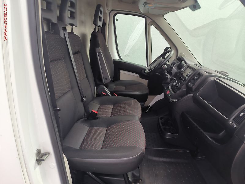 Peugeot Boxer (2018) 2.0HDi L4H2, ČR, 120kW, AC - fotka 20 z 22