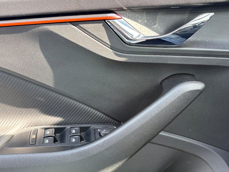 Škoda Kamiq (2025) DSG 1.0 TSI / 85 kW / MONTE CA - fotka 27 z 30
