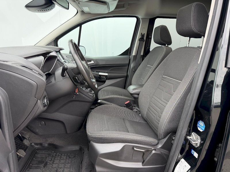 Ford Tourneo Connect (2017) 1.5 TDCi 88kW Titanium 7 míst - fotka 5 z 35