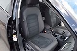 Volkswagen Golf (2018) 1.4TSI 92kw CLBMT LED NAVI TOP - náhled 35