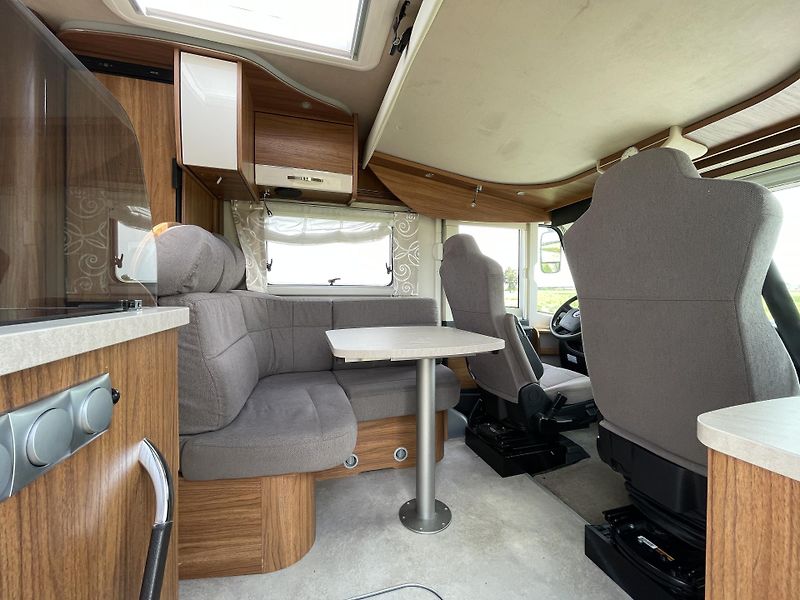 Frankia (2016) Exclusive 72, 3.5t, 1. majitel - fotka 15 z 28
