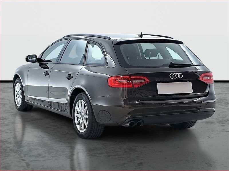 Audi A4 (2013) 2.0 TDI, Automat, Bi-Xenony - fotka 4 z 20