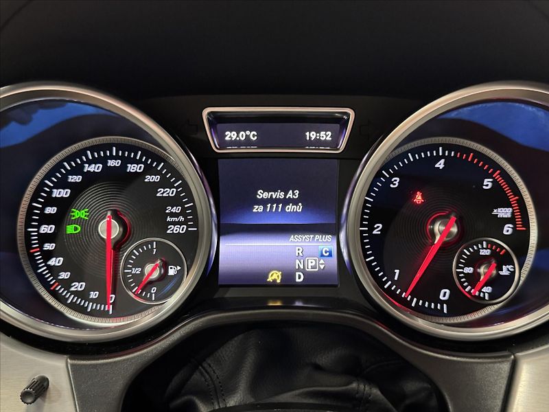 Mercedes-Benz GLE 350d AMG LINIE MULTIBEAM - fotka 16 z 20