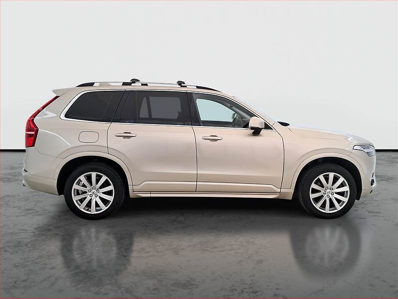 Volvo XC90 (2016) D5 AWD - fotka 6 z 24
