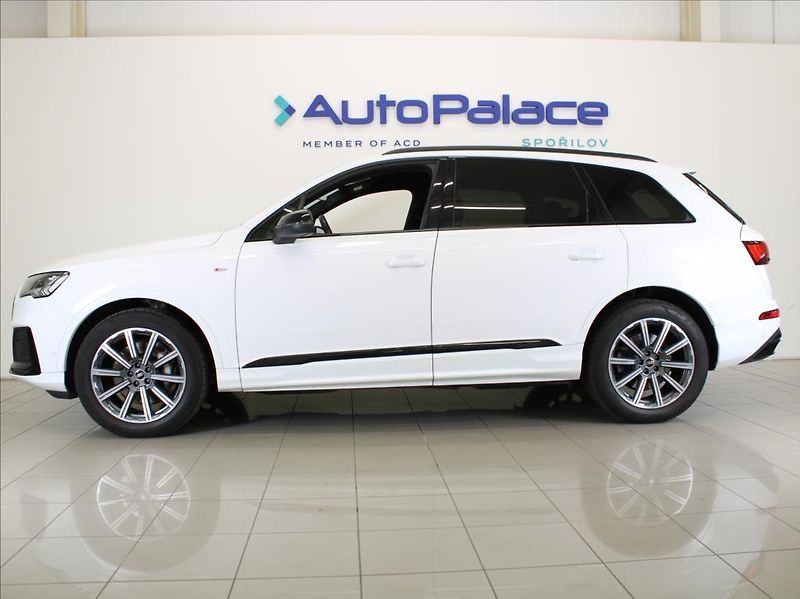 Audi Q7 3,0 50TDi S-Line 7-míst B&O ČR - fotka 5 z 31