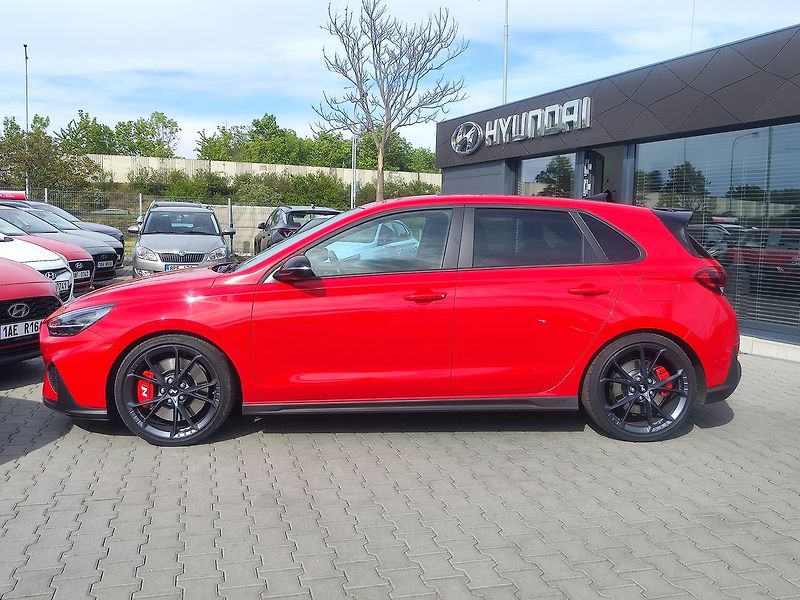 Hyundai i30 2.0 T-GDi/206kW N Performace - fotka 8 z 38