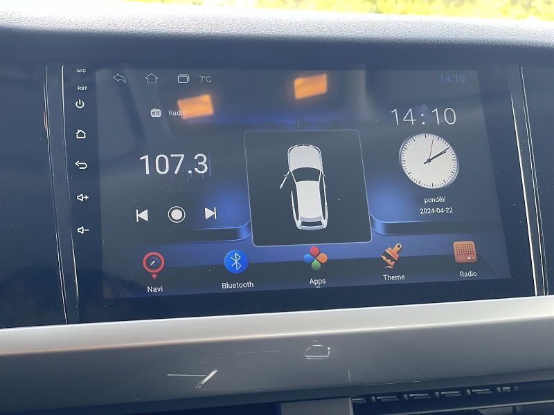Volkswagen Bora (2019) E- 100 kW DSG - fotka 11 z 21