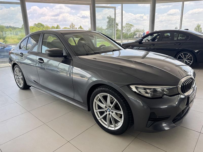 BMW Řada 3 320d 140kW*Kůže*PlnýServis*Taž - fotka 4 z 34