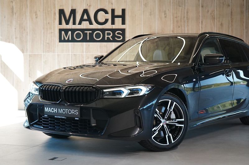 BMW Řada 3 330d xDrive Touring, Pano, HUD - fotka 2 z 42
