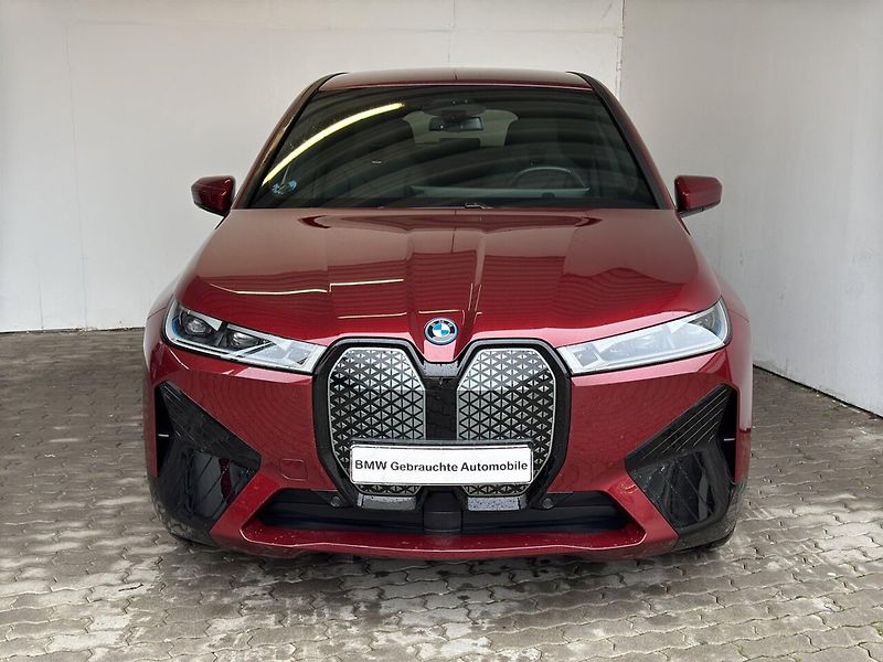 BMW iX xDrive40 Sport Laser 360 ACC T - fotka 2 z 11