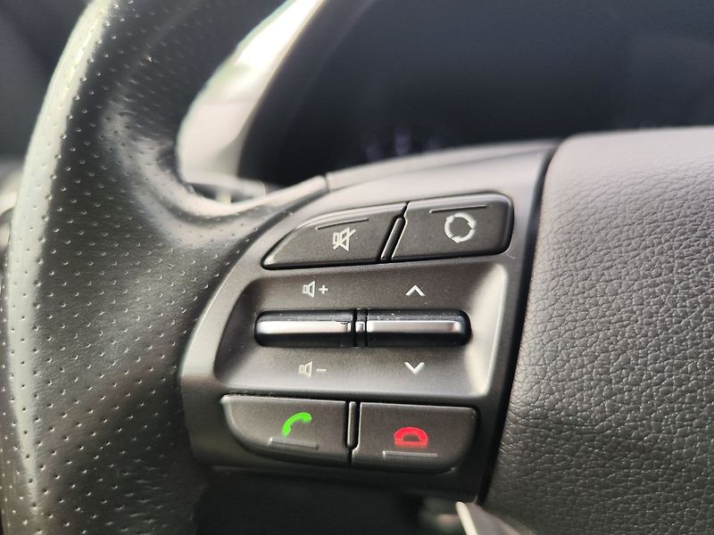 Hyundai i30 1.4 T-GDI/103kW Trikolor Kom - fotka 20 z 32