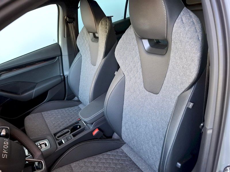 Škoda Octavia (2025) COMBI SPORTLINE 2,0 TDI 110 KW - fotka 10 z 30