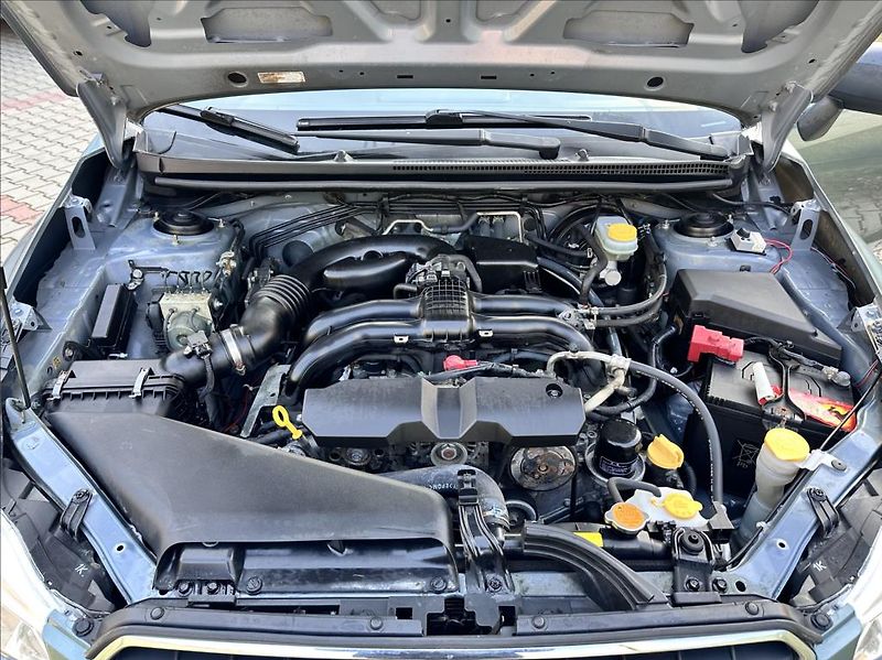 Subaru XV 2,0 i 4x4 1.majitel - fotka 11 z 24