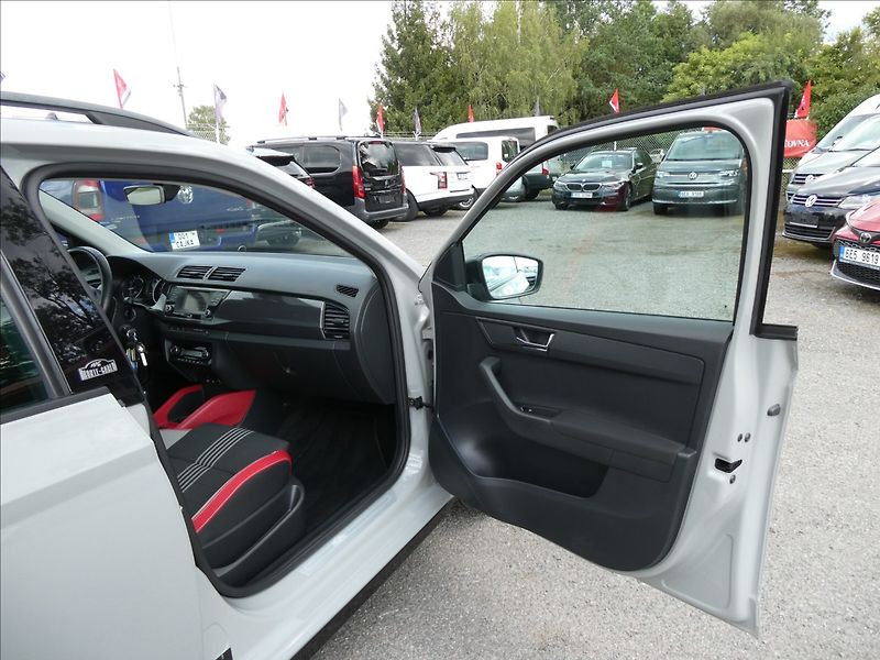 Škoda Fabia 1,2 TSI 81kW Monte Carlo, ČR - fotka 29 z 48