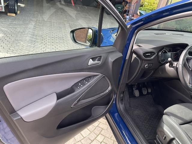 Opel Crossland X (2019) menší SUV - fotka 7 z 12
