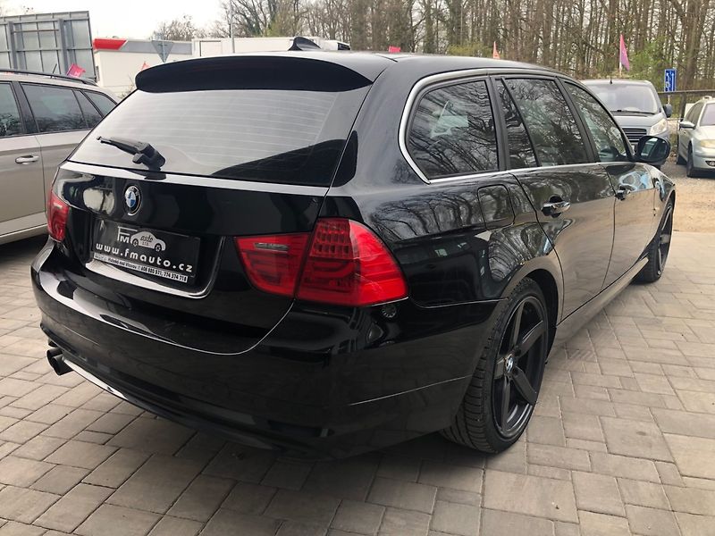 BMW Řada 3 (2010) 330 xDrive 180 kW, automat - fotka 5 z 29