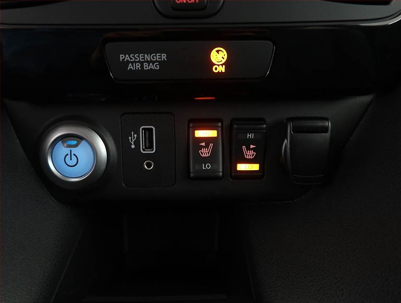 Nissan Leaf (2020) 62 kWh, SoH 87% - fotka 22 z 28