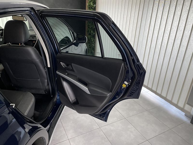 Suzuki SX4 S-Cross 1.4 BJ 4x4 AT REZERVACE - fotka 15 z 30