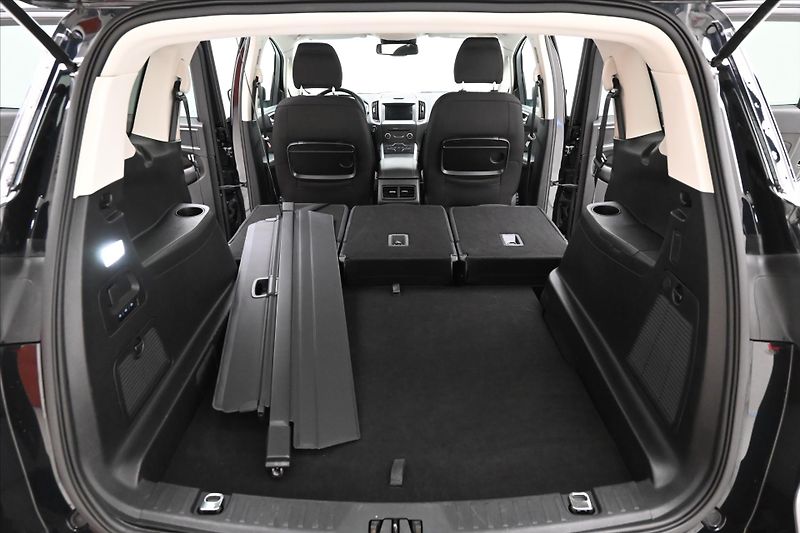 Ford S-MAX 2,0 EcoBlue 140 kW AT8 Titaniu - fotka 11 z 30
