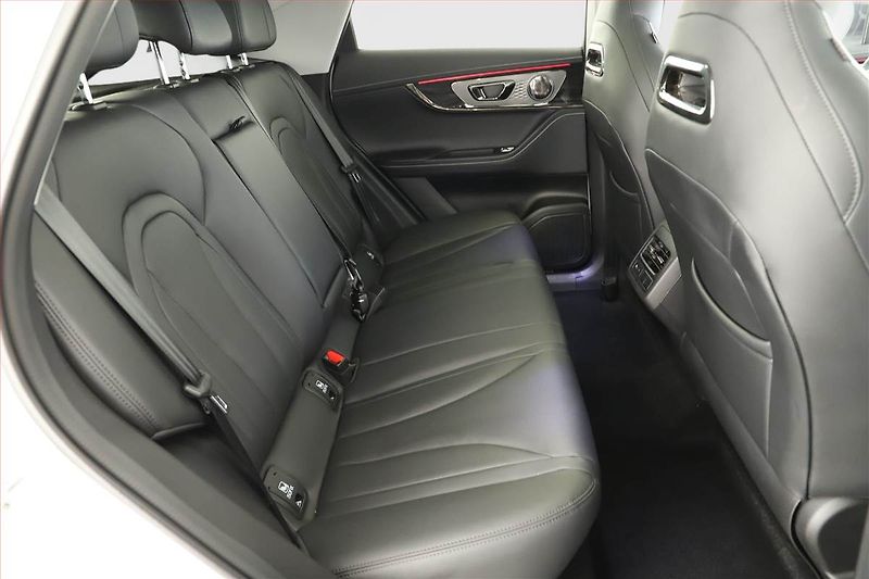 Omoda 5 (2025) Premium 1.6 T - fotka 7 z 17