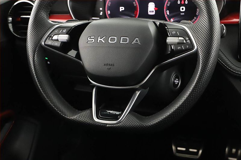 Škoda Fabia (2025) 1.5 TSI, MONTE CARLO, AUTOMAT - fotka 8 z 17