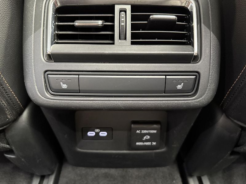 Mazda CX-60 2,5 l e-Skyactiv PHEV Homura - fotka 14 z 18
