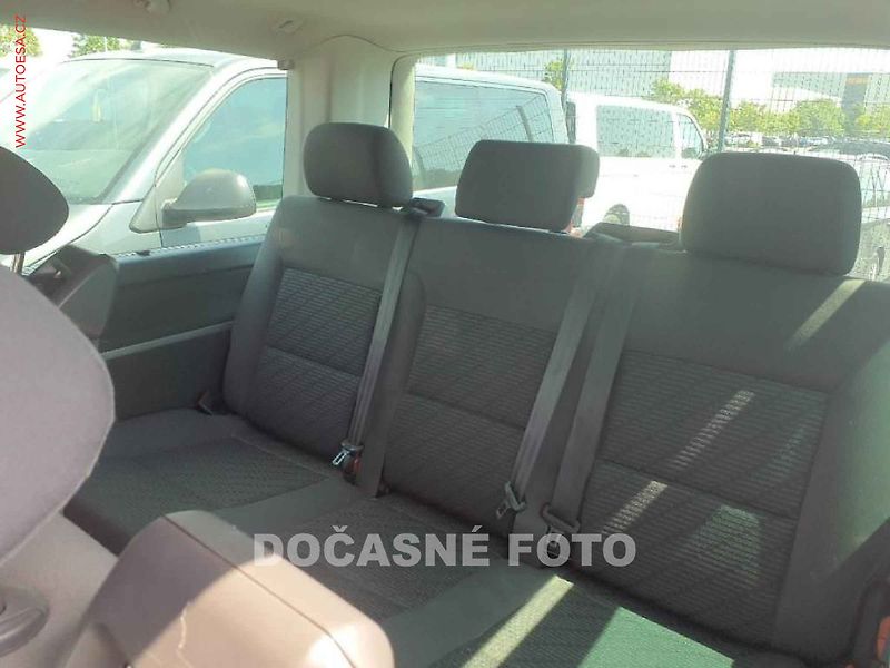 Volkswagen Multivan (2012) 2.0TDi, Comfortline, 103kW - fotka 5 z 6