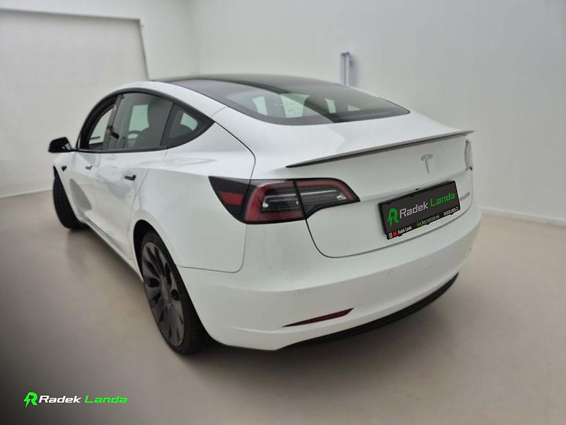 Tesla Model 3 (2022) FSD, AMD Ryzen, AWD - fotka 3 z 13