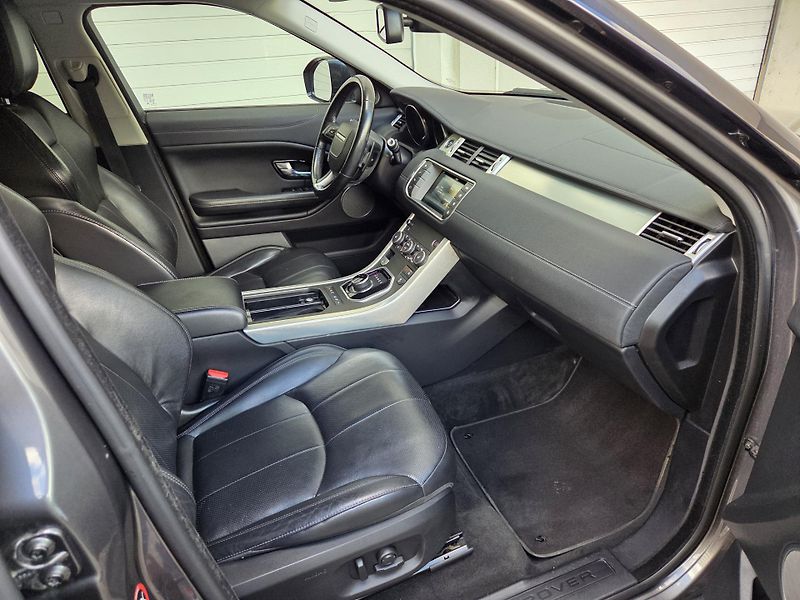 Land Rover Range Rover Evoque (2016) 2.0TD Aut 4x4 Hlučnější motor - fotka 14 z 38