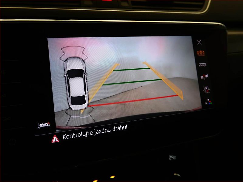 Škoda Superb (2019) 2.0 TDI, 4X4, Automat, Kůže - fotka 21 z 21