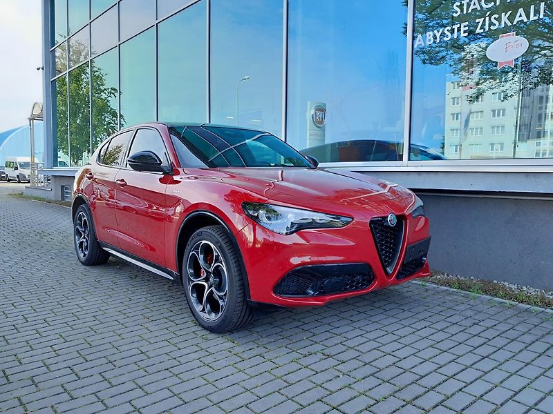 Alfa Romeo Stelvio (2025) Veloce 4x4 2,2 MTJ  210PS - fotografie inzerátu